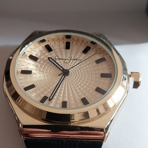 Limited Edition Sean John Watch - Picture 2 of 6